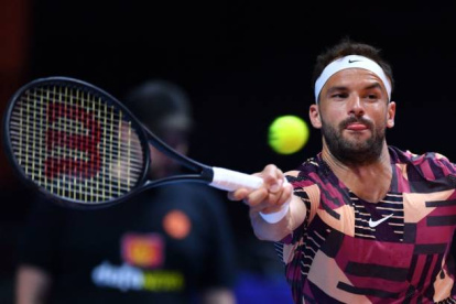 Grigor Dimitrov, tenista búlgaro, muestra su solvencia frente a Nick Kyrgios.