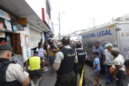 Violencia. Mapasingue Este se alteró la tarde del miércoles. Dueña de tienda falleció en un ataque tipo sicariato.