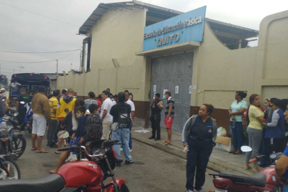 Quevedo. Los padres acudieron a retirar a sus hijos.