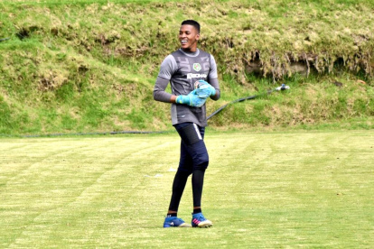 Adonnis Pabón, meta del Mushuc Runa, se afianzó en la titularidad de su club.