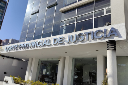 Investigación. La fachada del edificio de la Fiscalía, en Quito.