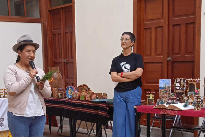 Loja. Una delegada de la Red Agroecológica realiza un acto.