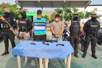 Detenidos. La Policía presentó a sospechosos de crímenes.