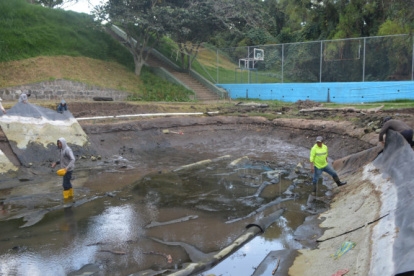 Cambio. La geomembrana será restaurada, mientras tanto las lagunas permanecerán secas