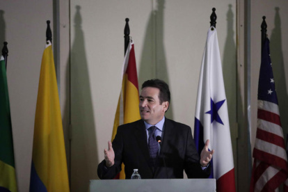 Carlos Berguido, presidente de la Asociación Bancaria de Panamá, señala que este hecho se está dando por  la subida de los tipos de interés que aplica Estados Unidos