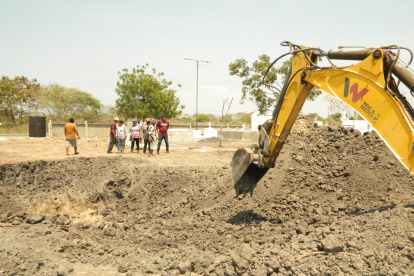 Trabajos. Contrario a lo que sostiene Emapag, los habitantes de El Morro y de Puerto El Morro dicen que jamás el proyecto fue socializado con ellos y por eso el rechazo a la obra aumenta.