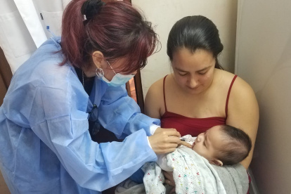 La vacunación completa de los niños con el esquema regular es una forma eficaz de prevenir enfermedades, reiteran los médicos..