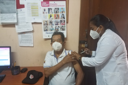 Salud sigue desarrollando la aplicación de dosis de refuerzos contra la covid-19 con la vacuna de AstraZeneca