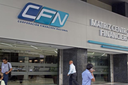 FACHADA DE LA AGENCIA MATRIZ CENTRO FINANCIERO |