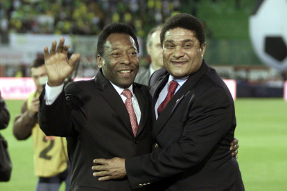 Pele y Eusebio da Silva Ferreira, en una foto de archivo.