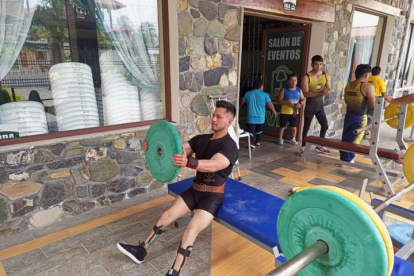 . Christian Pérez busca imponer su marca para que se practique el fisiculturismo en silla de ruedas.