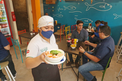 Pepe3. Un ceviche de camarón con maní y aguacate es uno de los platos preferidos.