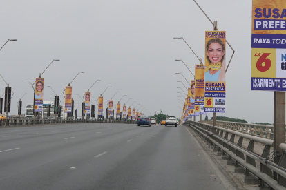 Los anuncios a favor de la Prefecta del Guayas, Susana González, quién busca la relección en los comicios de febrefo próximo no estaban este último viernes.
