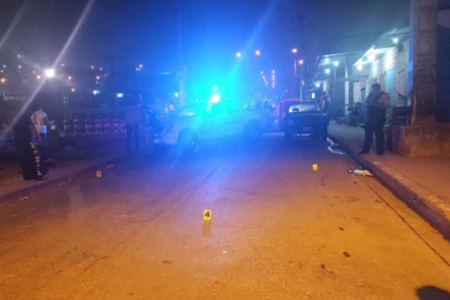 os heridos fueron trasladados a varias casas de salud, mientras que las víctimas mortales al Laboratorio de Criminalística y Ciencias Forenses.