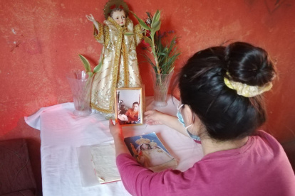 Deseo. Mónica busca conocer qué pasó con su marido.