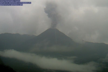 El Instituto Geofísico hace seguimiento de la actividad del volcán Sangay, Reventador y Cotopaxi en estas semanas.