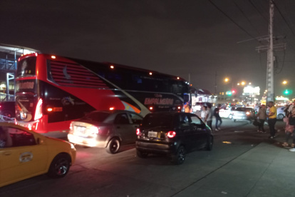 Hecho. En la vía a Daule, frente a la terminal, fueron dejados a usuarios.