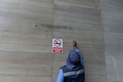 Disposición. La placa fue ordenada en un fallo del juez Ángel Lindao que revirtió todo lo actuado en el juicio políticos al Consejo de Participación Ciudadana.