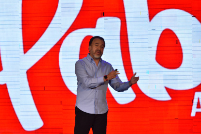 Pabel Muñoz hizo una explicación de su plan de trabajo en el Teatro San Gabriel.