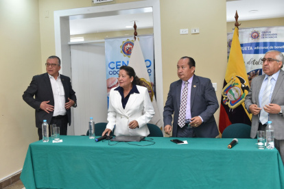 Gremios de abogados en rueda de prensa en Quito este 4 de enero del 2023.