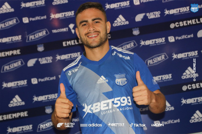 Joseph Espinoza, volante de Emelec, espera ser campeón con los eléctricos.