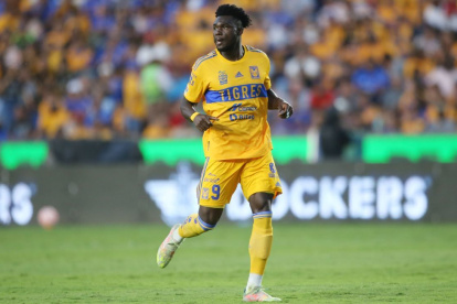 Jordy Caicedo no será inscrito esta temporada por Tigres, pero seguirá entrenando con ellos.