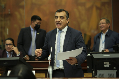 Ponente. El presidente de la mesa de Seguridad, Ramiro Narváez, no quiso devolver el proyecto de reformas a la comisión, a pesar de las presiones.