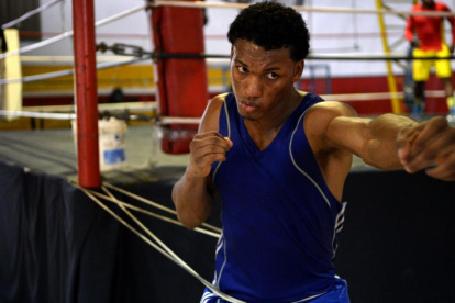 Carlos Mina era uno de los principales pugilistas del país y buscaba su clasificación a Tokio 2020 cuando fue detenido en los Estados Unidos.