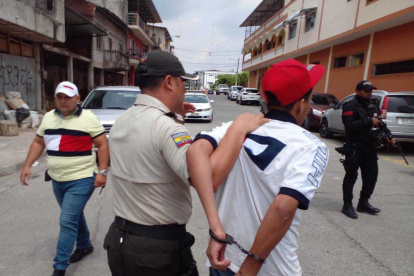 El detenido tendrá que enfrentar cargos por tráfico de armas.