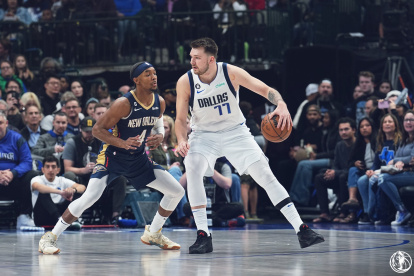 Luka Doncic nuevamente fue la figura descollante de los Mavericks.