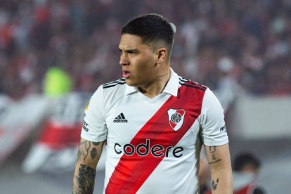 Juan Fernando Quintero, exjugador de River Plate, podría volver a jugar en Colombia.