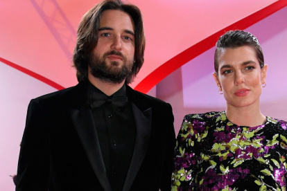 Carlota con su esposo, Dimitri.