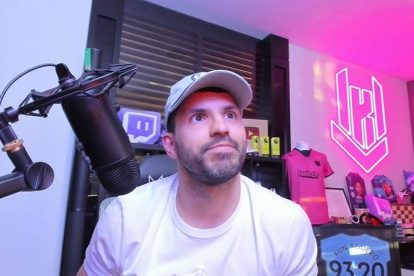 Sergio Agüero, exfutbolista argentino, destaca también por su presencia en medios digitales.