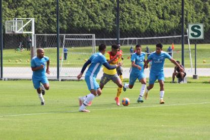 Aucas cayó en el partido amistoso frente a Universidad San Martín.