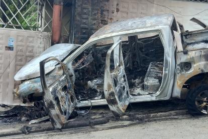 Camioneta donde presuntamente se movilizan los sicarios que entraron a un hospital.