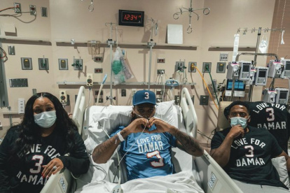 El jugador de 24 años salió de condición crítica en la que se encontraba por cuatro días.