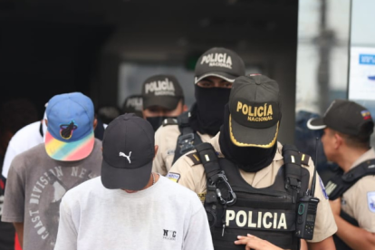 DELINCUENTES FLOR DE BASTIÓN