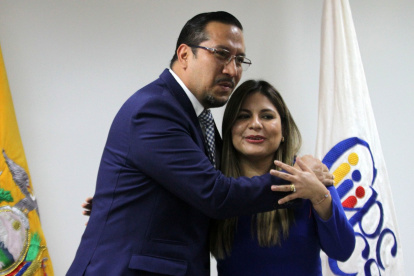 CPPCS. Ahora solo están trabajando Hernán Ulloa y Fernanda Rivadeneira.