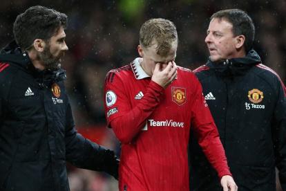 Donny Van de Beek está lesionado y se perderá el resto de la temporada.