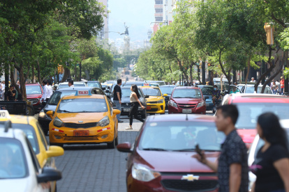 Movilidad. La ciudadanía quiere que el centro sea más seguro para el peatón. Pide más espacio para él y no para el auto.