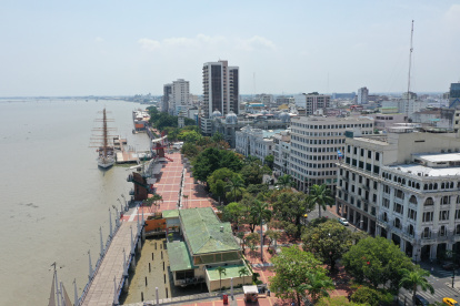 La ciudadanía quiere que el centro vuelva a vivir. Lo quiere ver con familias viviendo en sus edificios, paseando por las noches, usando el río que tienen en el entorno.