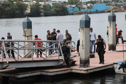 Encuentran cadáver en el estero salado a la altura del cuerpo de Bombero en la avenida Barcelona