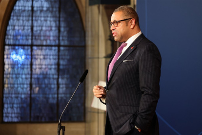 Figura. El secretario de Estado de Asuntos Exteriores británico, James Cleverly, da una declaración