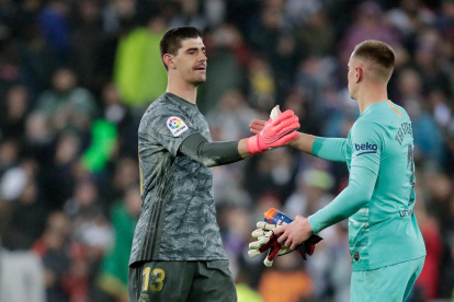 Courtois (i) y Ter Stegen durante uno de los compromisos de la Liga Santander.