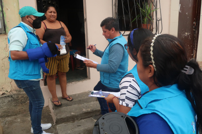 10012023 EN PASCUALES UN GRUPO DE DOCENTES LLAMAN A INSCRIBIRSE ALUMONOS A ESTABLICIMEINTOS EDUCATIVOS FISCALES 10 DE ENERO DEL 2023