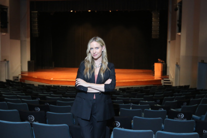 Trayectoria. Stephany Hollihan de Sensi-Contugi heredó de su abuela materna el nexo con la institución.