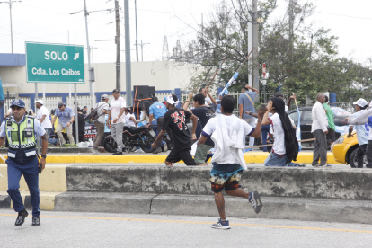 Incidente. Hubo enfrentamientos entre simpatizantes del PSC y de la Revolución Ciudadana.