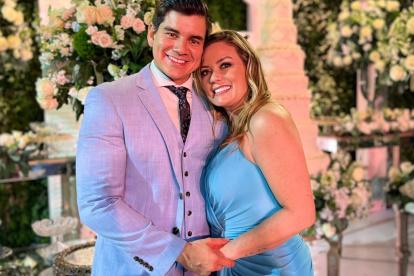 La pareja de presentadores.