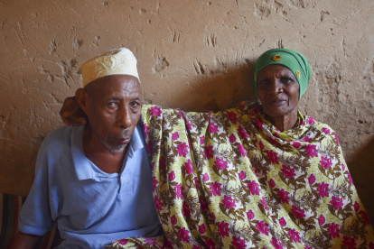 Pistas. Mize Hamisi Ali y su marido Mfaki Sharif Omar, miembros del pueblo pemba, una comunidad nativa.