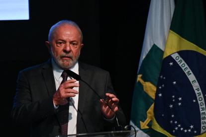 El presidente de Brasil, Luiz Inacio Lula da SIlva, dice que  alguien les facilitó la entrada al Palacio de Planalto a los presuntos golpistas. EFE
